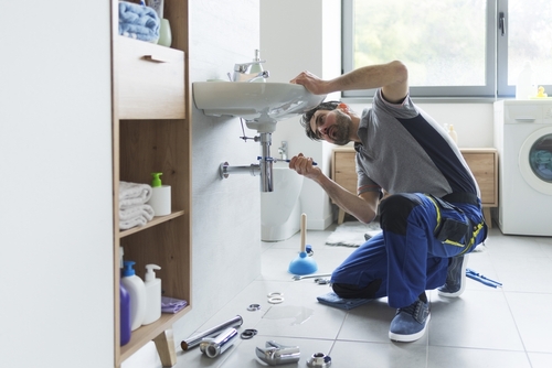 What is considered a plumbing emergency